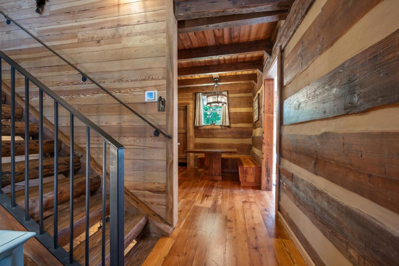 Russell'S Fort At White Oak Point: Historical Cabin On Lake Lure, Luxury, Direct Lake Access! Vila Exterior foto