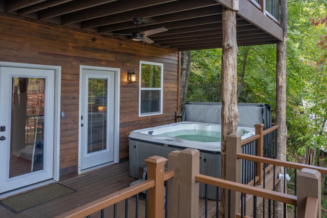 Russell'S Fort At White Oak Point: Historical Cabin On Lake Lure, Luxury, Direct Lake Access! Vila Exterior foto